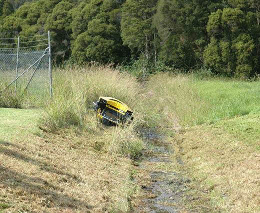 Spider ILD02 Drain & waterway slope mowing